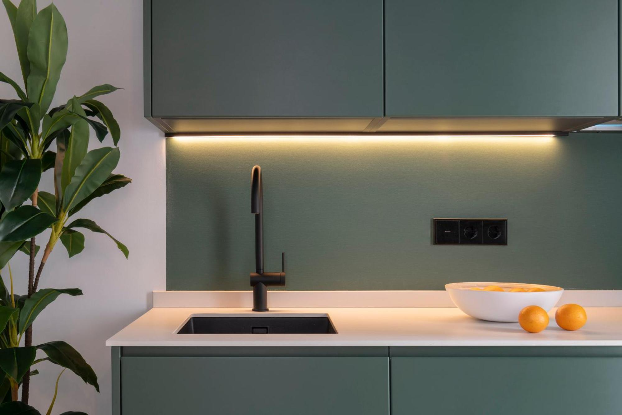 Casa Bedoya Suites & Colors By Magno Apartments Севилья Экстерьер фото